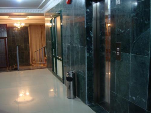 Red Tower Furnished Apartments Mahboula エクステリア 写真